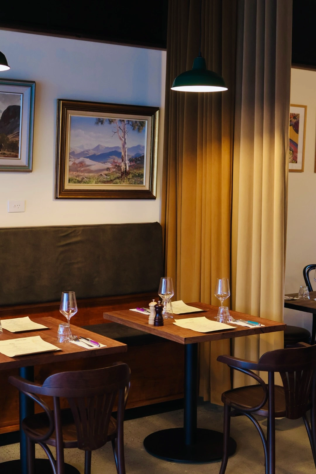 Warm and welcoming atmosphere at Wellington Road Bistro